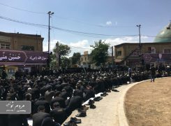 اجتماع باشکوه مردم زنجان در میدان انقلاب برای اقامه نماز ظهر عاشورا