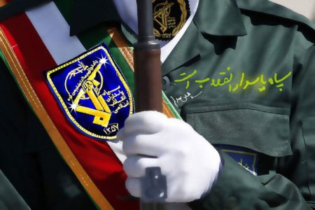 برادر شهید شهریاری: اقدام سپاه عیدی بزرگی برای ملت ایران بود