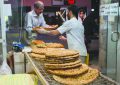 نان زنجانی ها با استاندردهای تعریف شده تولید می شود